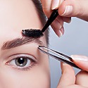 You Can Still Style Your Eyebrows After A Transplant