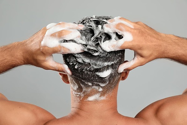 washing hair after hair transplant