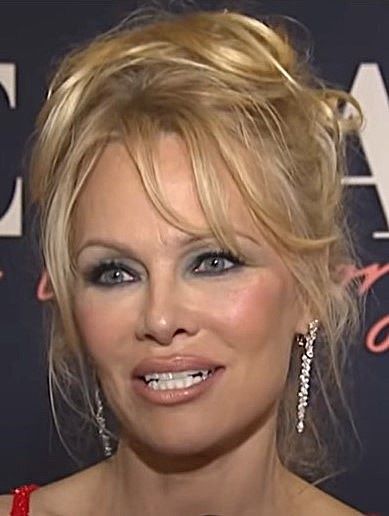 Pamela Anderson 2023