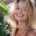 Is Sunlight Good For Your Hair? Evidence Review 2025