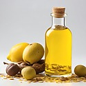 Marula Oil For Hair Growth: Expert Review 2025
