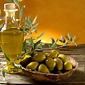 Is Olive Oil Good For Hair Growth? Benefits, Risks And Uses