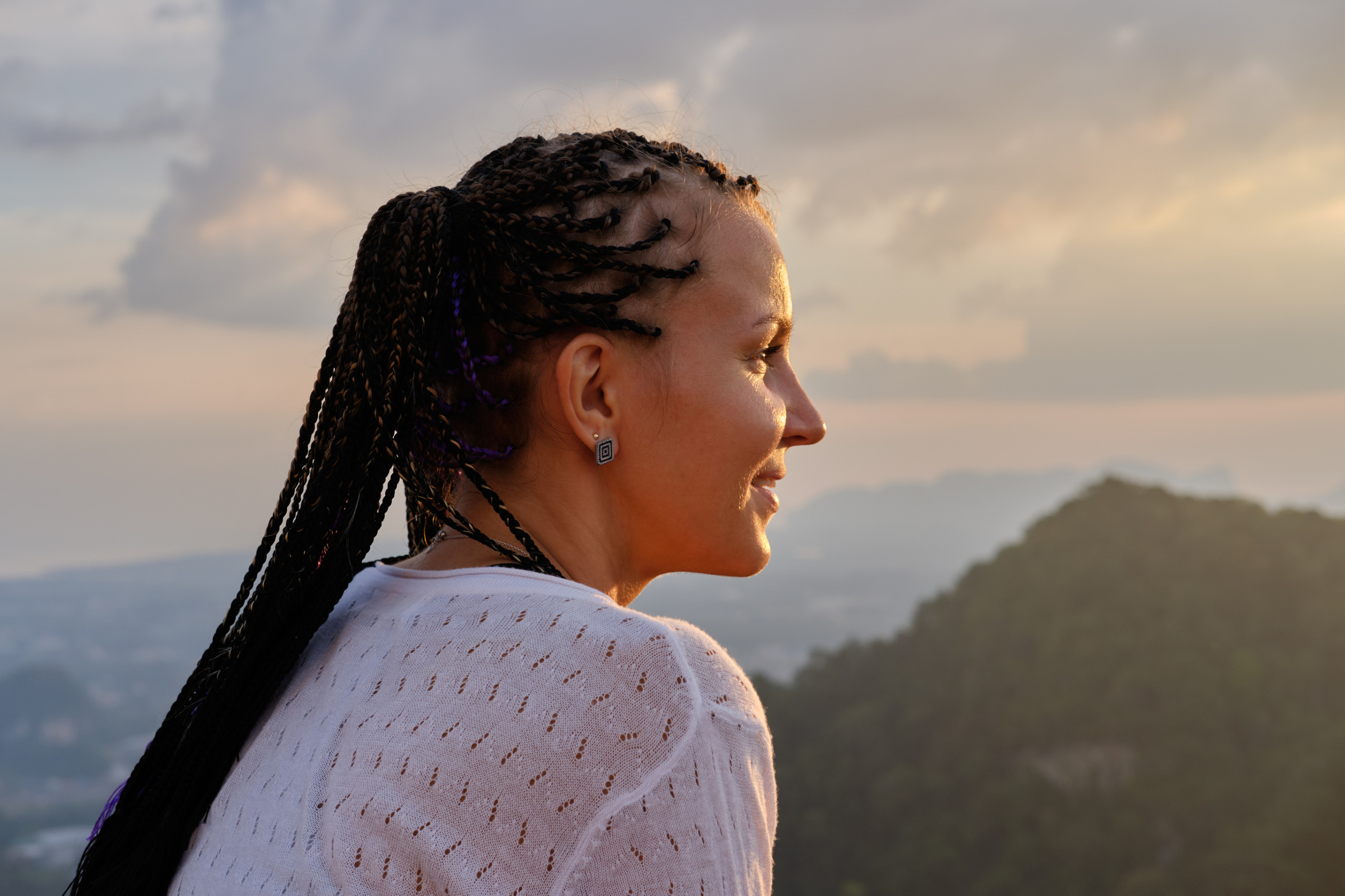 woman with tight braids
