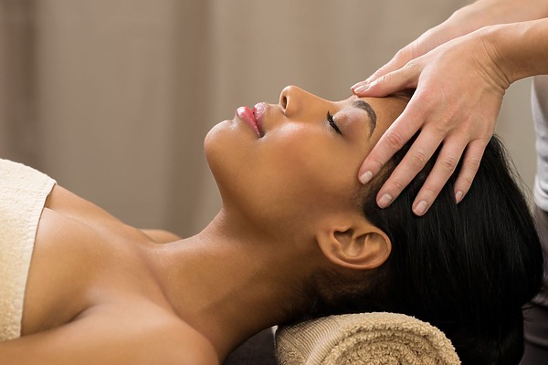 Head Massage Benefits For Hair Growth: An Expert Review
