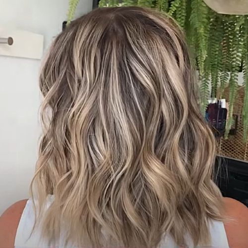 woman with highlight and lowlights