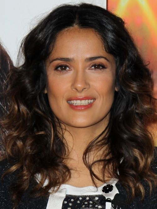 Salma Hayek illustrating type 2C hair