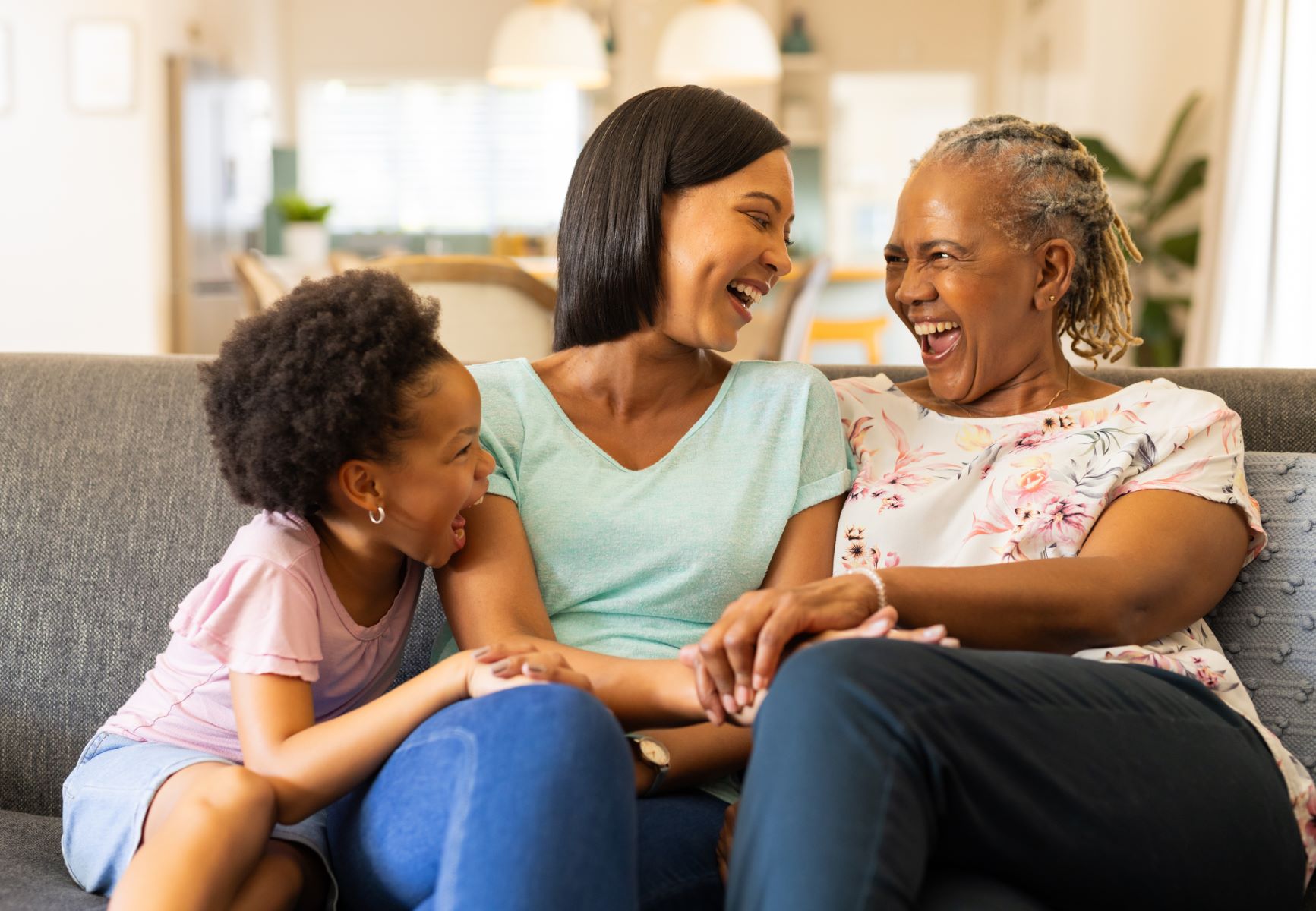 3 generations of women who may be affected by hormonal hair loss