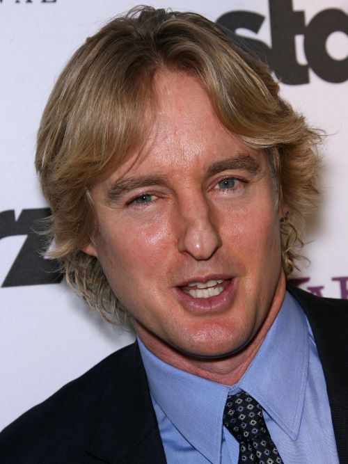 Owen Wilson wearing curtain bangs