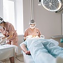 What Is A DHI Hair Transplant And How Does It Work?