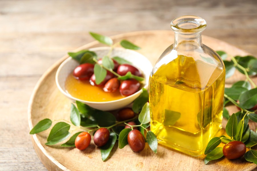 Jojoba Oil For Hair: Benefits And Uses For Excellent Results