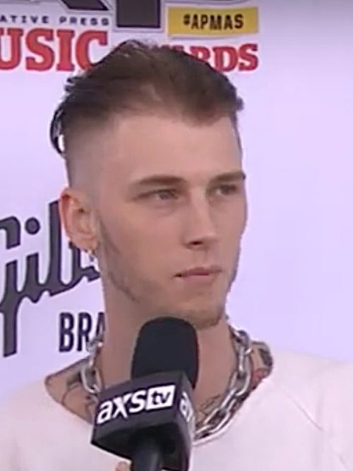 Machine Gun Kelly hair 2014