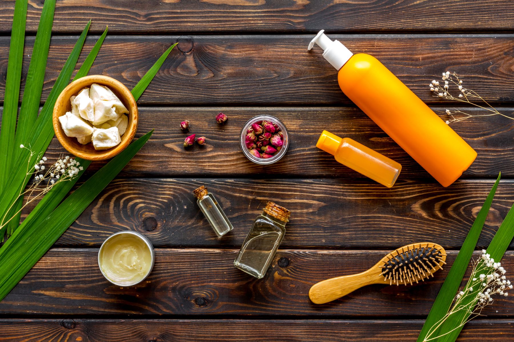 Potential ingredients for a jojoba oil hair mask