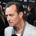 Jude Law’s Hair Transplant: What’s Fact And What’s Myth?