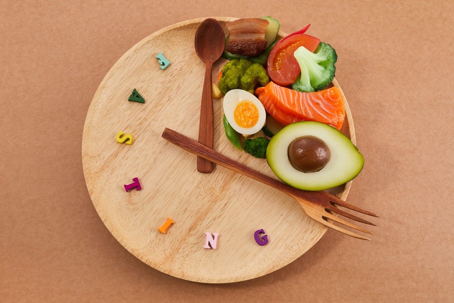 Intermittent Fasting Hair Loss: Causes, Prevention, Treatment