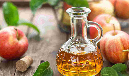 Apple Cider Vinegar For Hair Featured Image